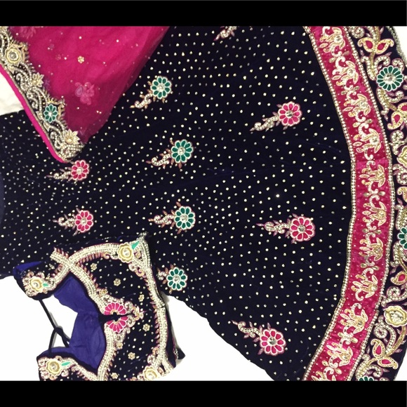 Indian bridal wedding lehenga - Picture 6 of 6