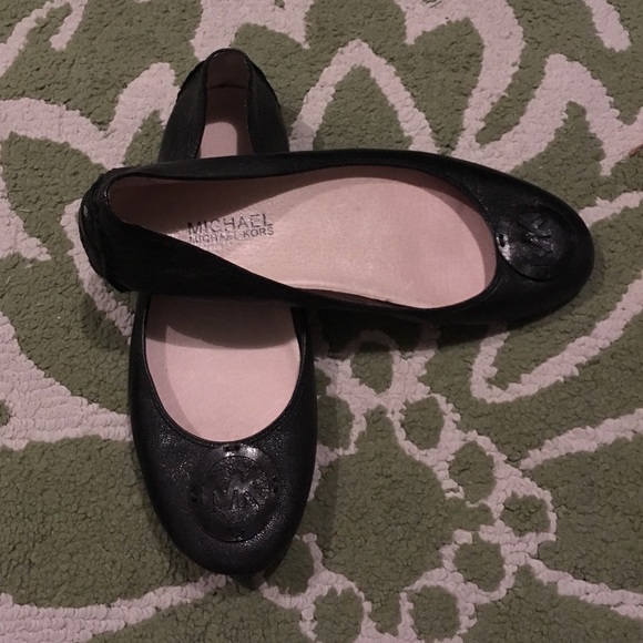 Michael Kors flats!