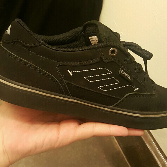 Emerica shoes