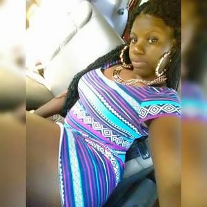 Meet your Posher, Iyonah