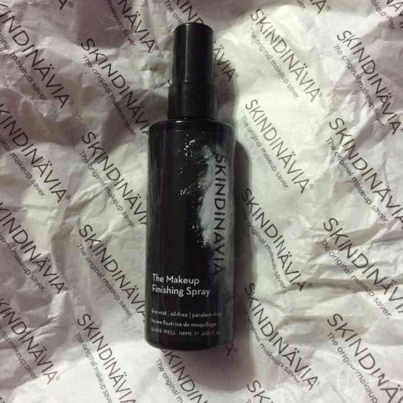 Skindinavia makeup setting spray