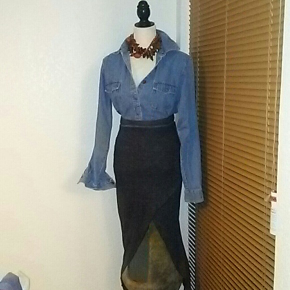 H&M Sweater Pencil Gray skirt - Picture 2 of 4