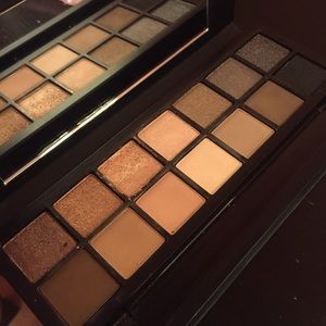 SMASHBOX Full exposure palette.