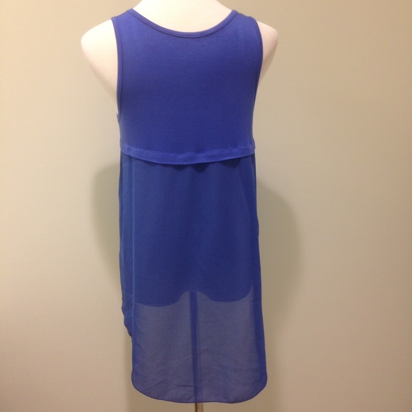 CLEARANCE Beautiful high-low sleeveless top - Picture 3 of 4
