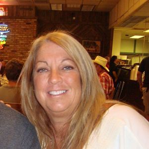 Meet your Posher, Debbie