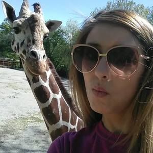 Meet your Posher, Jena