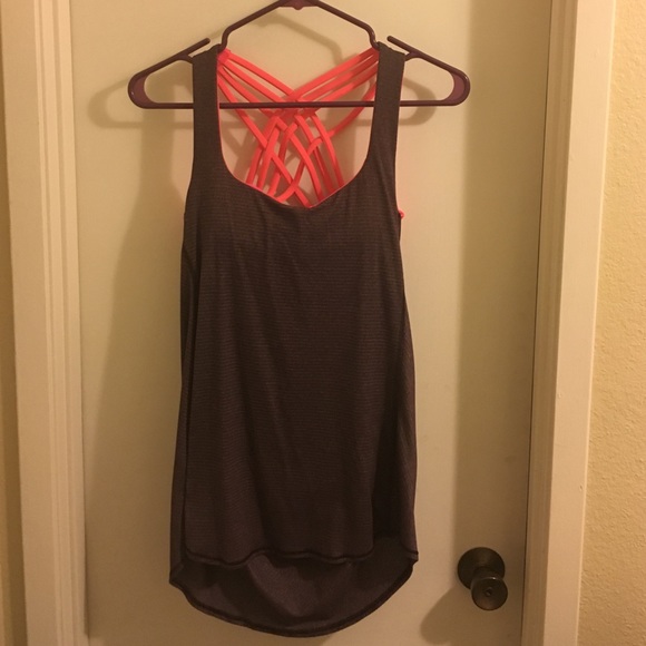 Lululemon top