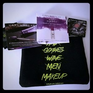 URBAN DECAY cosmetic gift bag!!!
