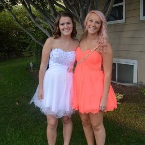 Short white prom dress