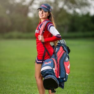 Meet your Posher, Monica