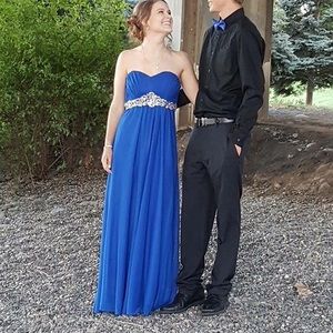 Floor length blue prom dress