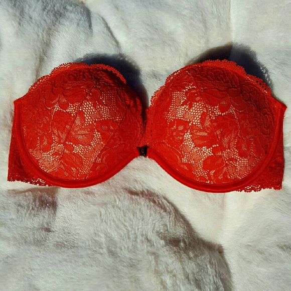 Victoria's Secret Srapless Bra