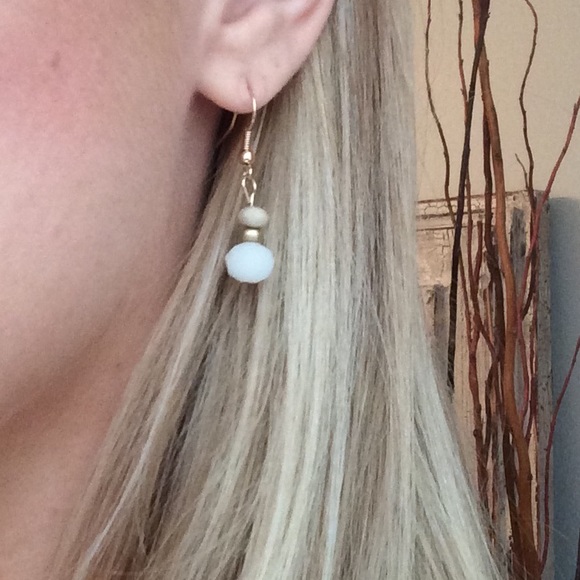 Natural Tones Tassel Set - Picture 3 of 3