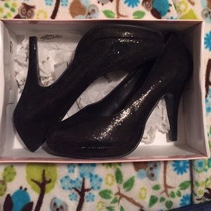 Touch Ups, 3 1/2 in size 10