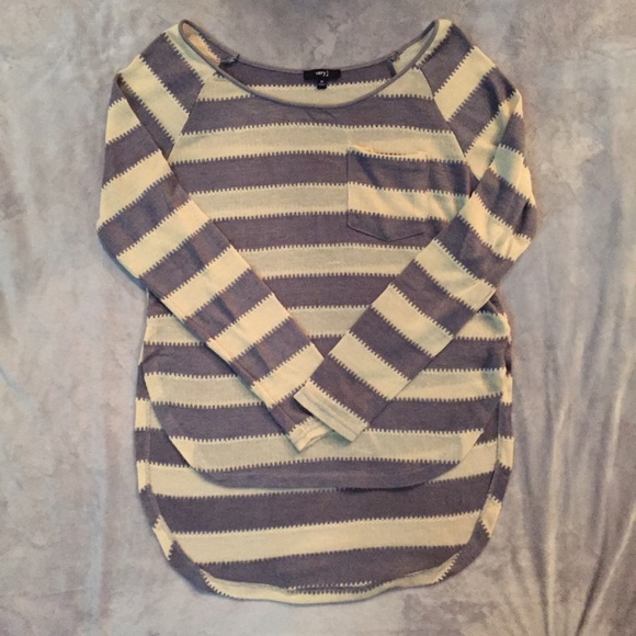 Tan & gray sheer long sleeved top