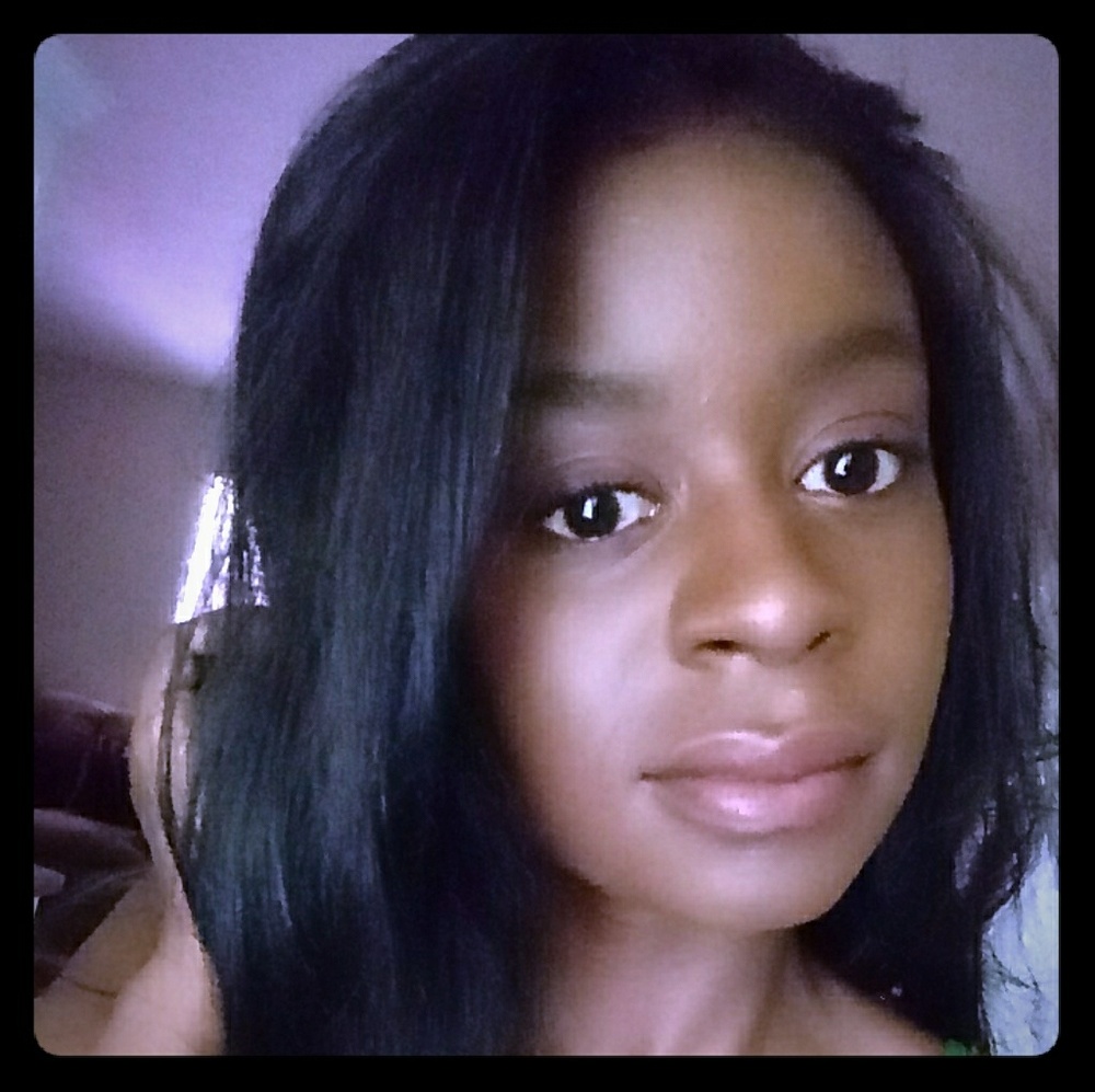 Meet your Posher, Bakhile