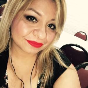 Meet your Posher, Claudia