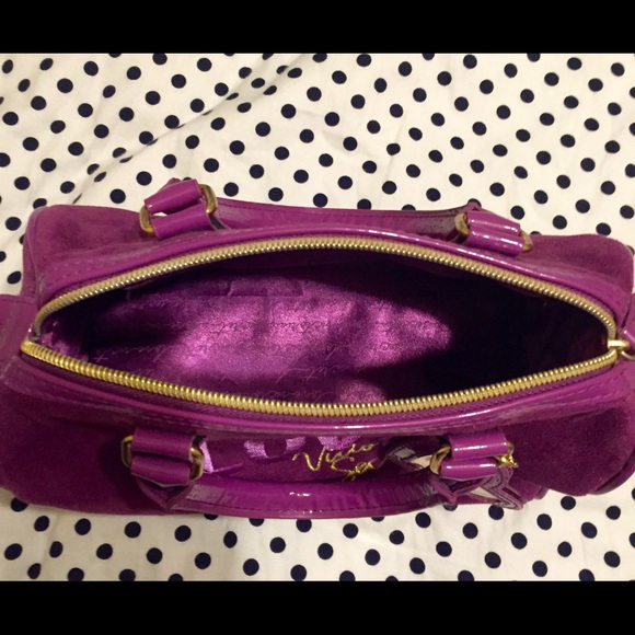 NWOT Victoria's Secret small fuchsia speedy - Picture 4 of 4