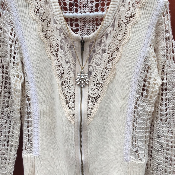 ‼️SOLD‼️. LACE & KNIT ‼️SOLD‼️ - Picture 2 of 8