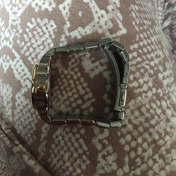 Fossil watch new, never worn. Working. Adjustable. - Picture 2 of 2