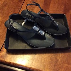 Kenneth Cole Sandal