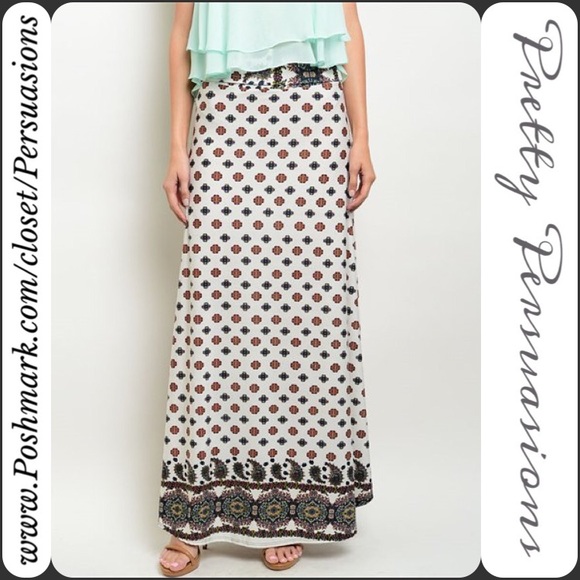 SOLD OUT 💞NWT Border Print Boho Maxi Skirt - Picture 2 of 4