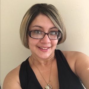 Meet your Posher, Stefanie