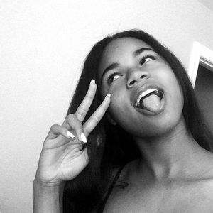 Meet your Posher, Janay