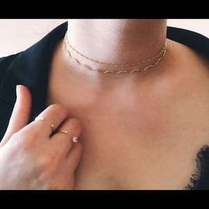 New✨dainty everyday choker- set