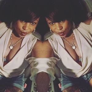 Meet your Posher, Destiny