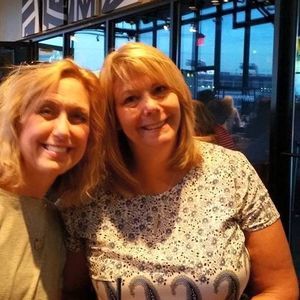 Meet your Posher, Sharon