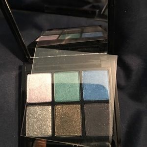 NWOT. Blue eyeshadow