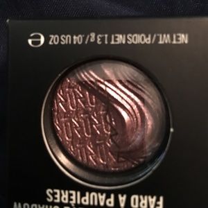 MAC eyeshadow. Smoky Mauve