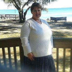 Meet your Posher, Liz