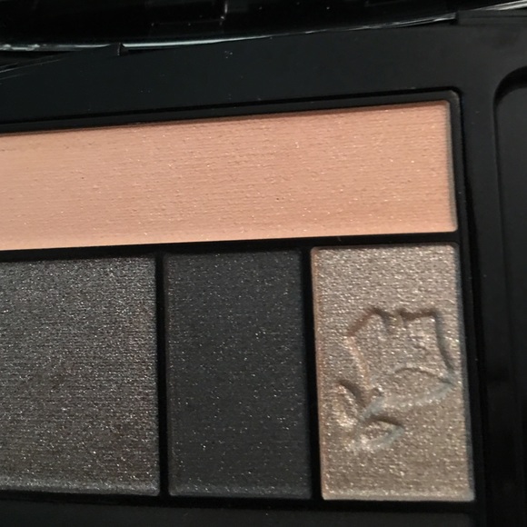 Lancôme eyeshadow. "Gris Frumee" - Picture 1 of 2