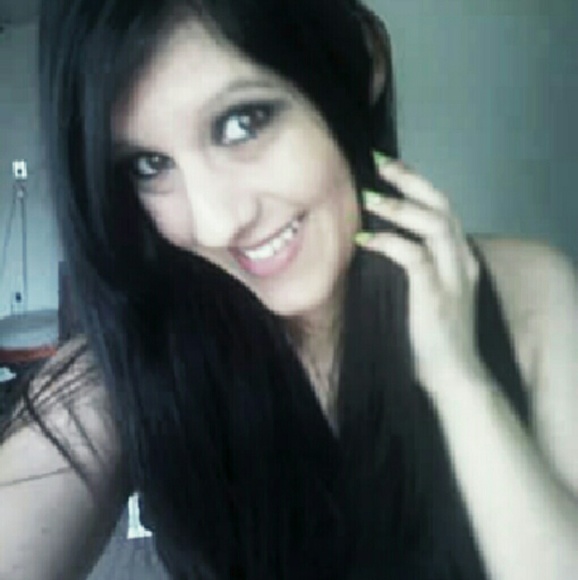 Meet your Deaf Posher, Cheyenne! - Picture 3 of 4