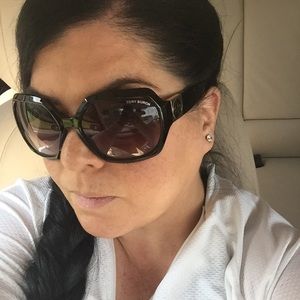 Meet your Posher, Millie