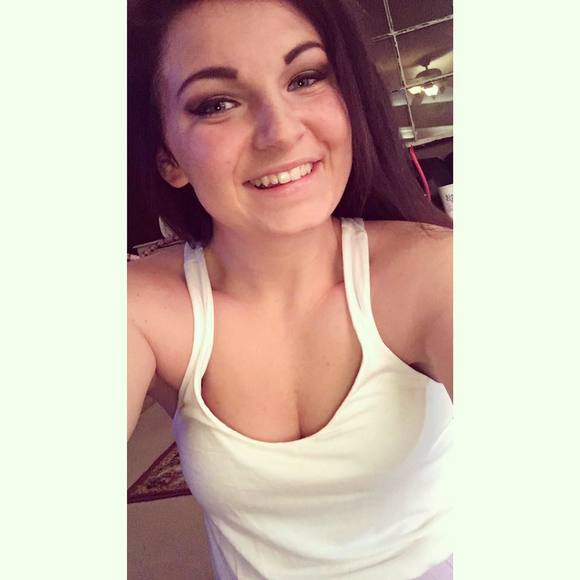 Meet your Posher, Kendall - Picture 1 of 1