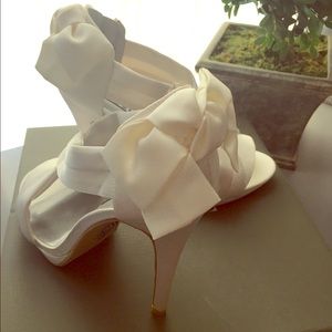 Vera Wang shoes