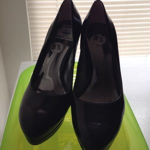 Carlos Santana heels