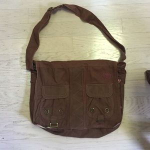 Roxy brown carrying bag