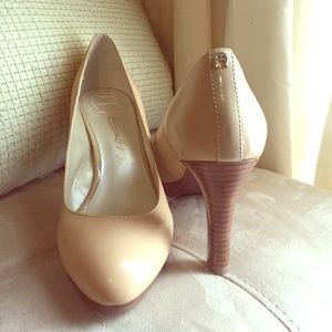Etienne Aigner nude pumps 👜👠
