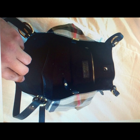 Burberry handbag - Picture 2 of 4