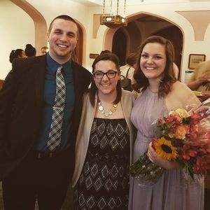 Meet your Posher, Caitlin