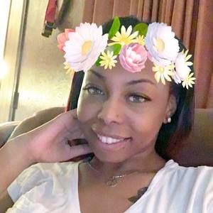 Meet your Posher, Raychelle