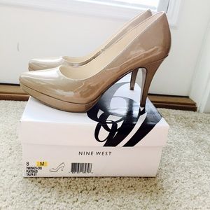 Nine West Patent Nude Heels, Sz 8, Never Worn