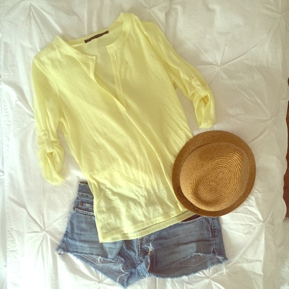 Limited yellow semi-sheer top 🕶