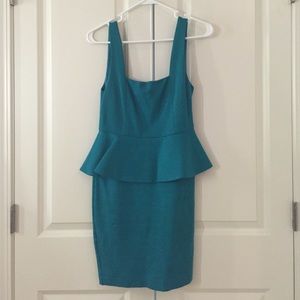 Alice + Olivia peplum sleeveless dress size 0