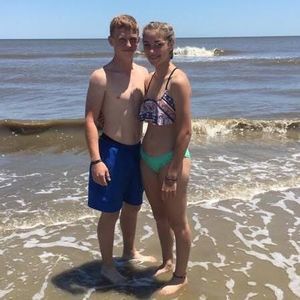 Meet your Posher, Abigail