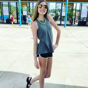 Meet your Posher, Ava